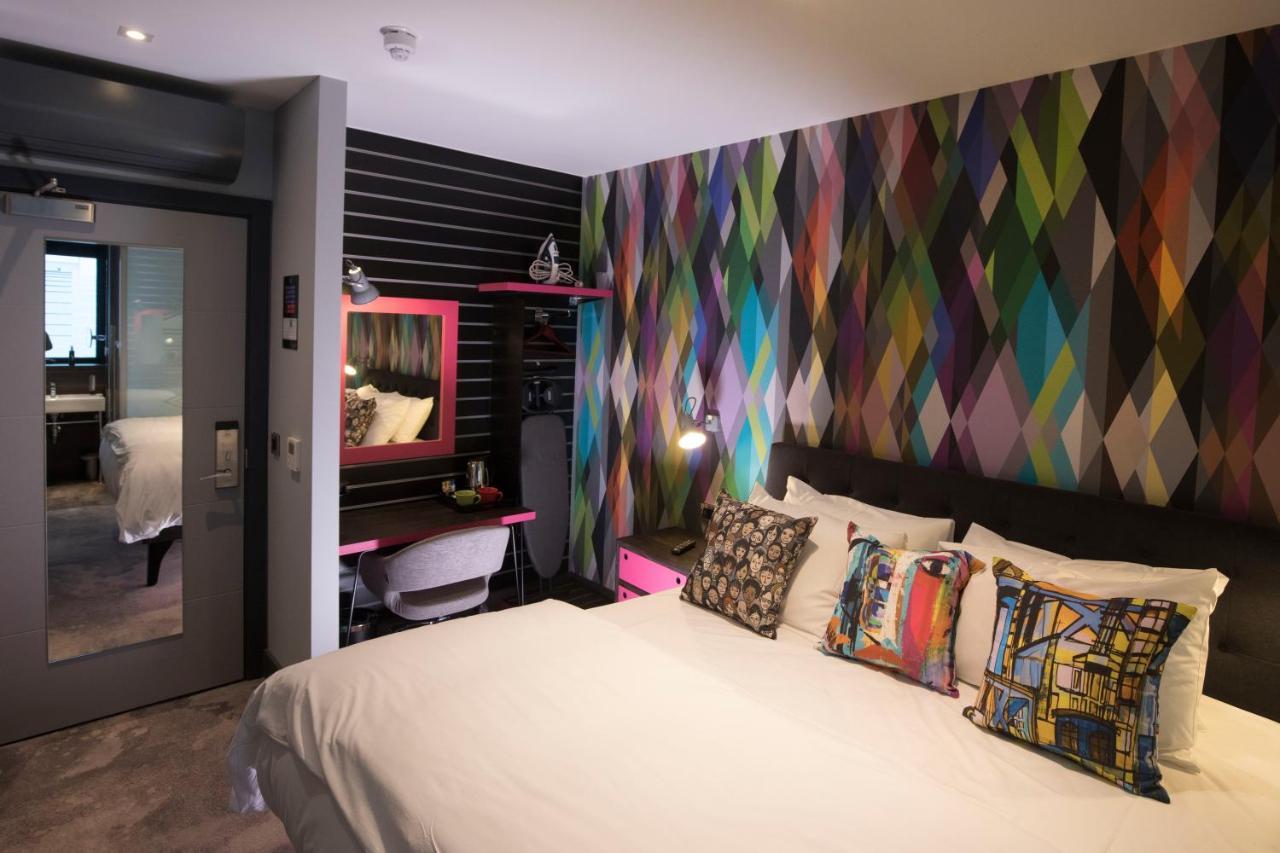 Village Hotel Southampton Eastleigh Eksteriør bilde